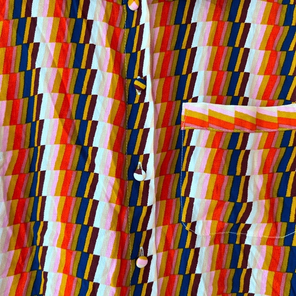 Forever 21 Multicolored Sleeveless Graphic Blouse - Picture 2 of 4